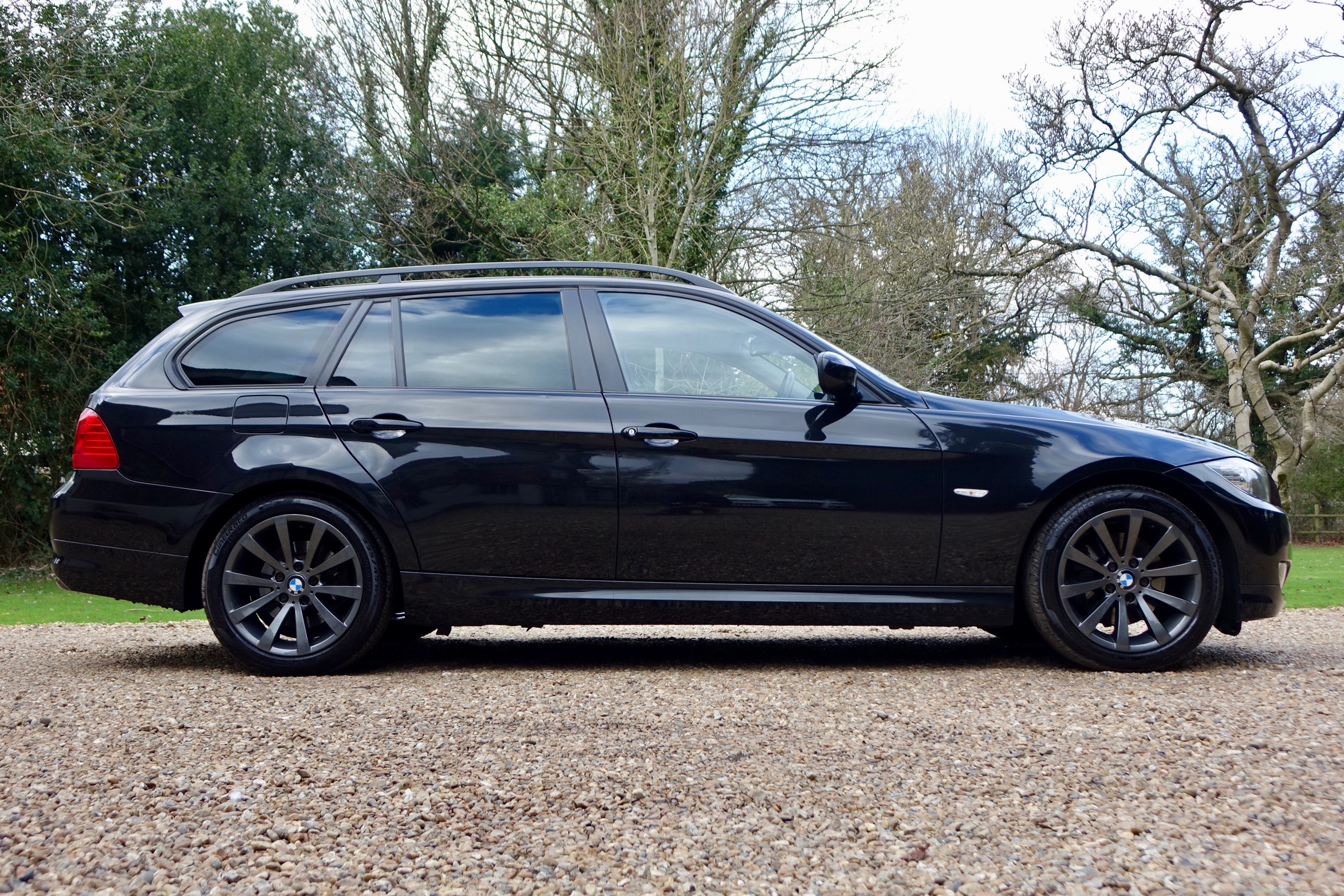BMW 320i Business Edition Touring Auto | DMS Cars
